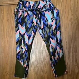 Nike Colorful Geometric Pattern Leggings